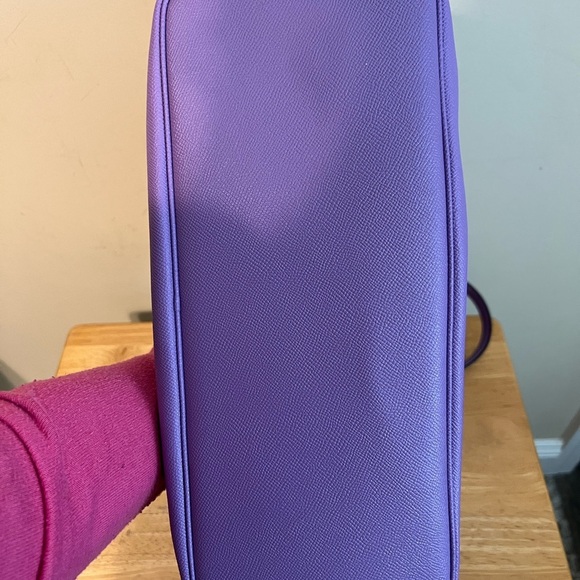 Coach Lavender Tote - Picture 5 of 8